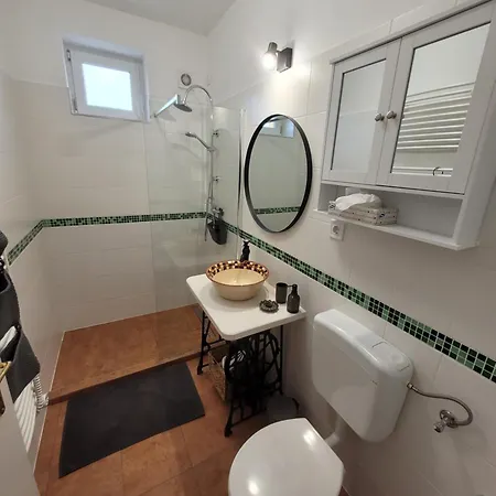 Svab Vendeghaz Bed & Breakfast Ceglédbercel